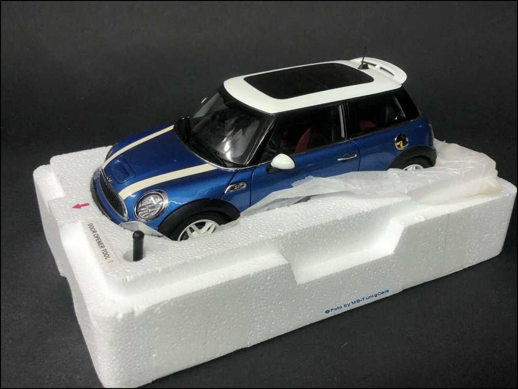 MB-TuningCars - 1:18 Mini Cooper S / Blau - Weiß / NEU / Film: the